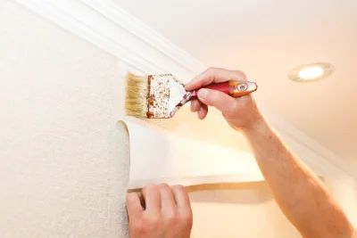 Pose de papier peint à Connezac — revêtements muraux et toiles de verre